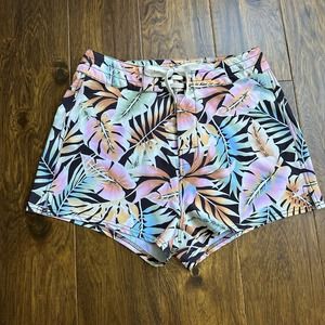 Billabong EUC size 3 board shorts surf black floral